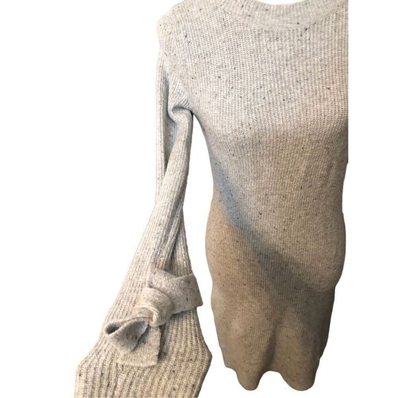 Gray sweater dress Loft gray flecked color throughout sweater dress with ribbon - Picture 4 of 10